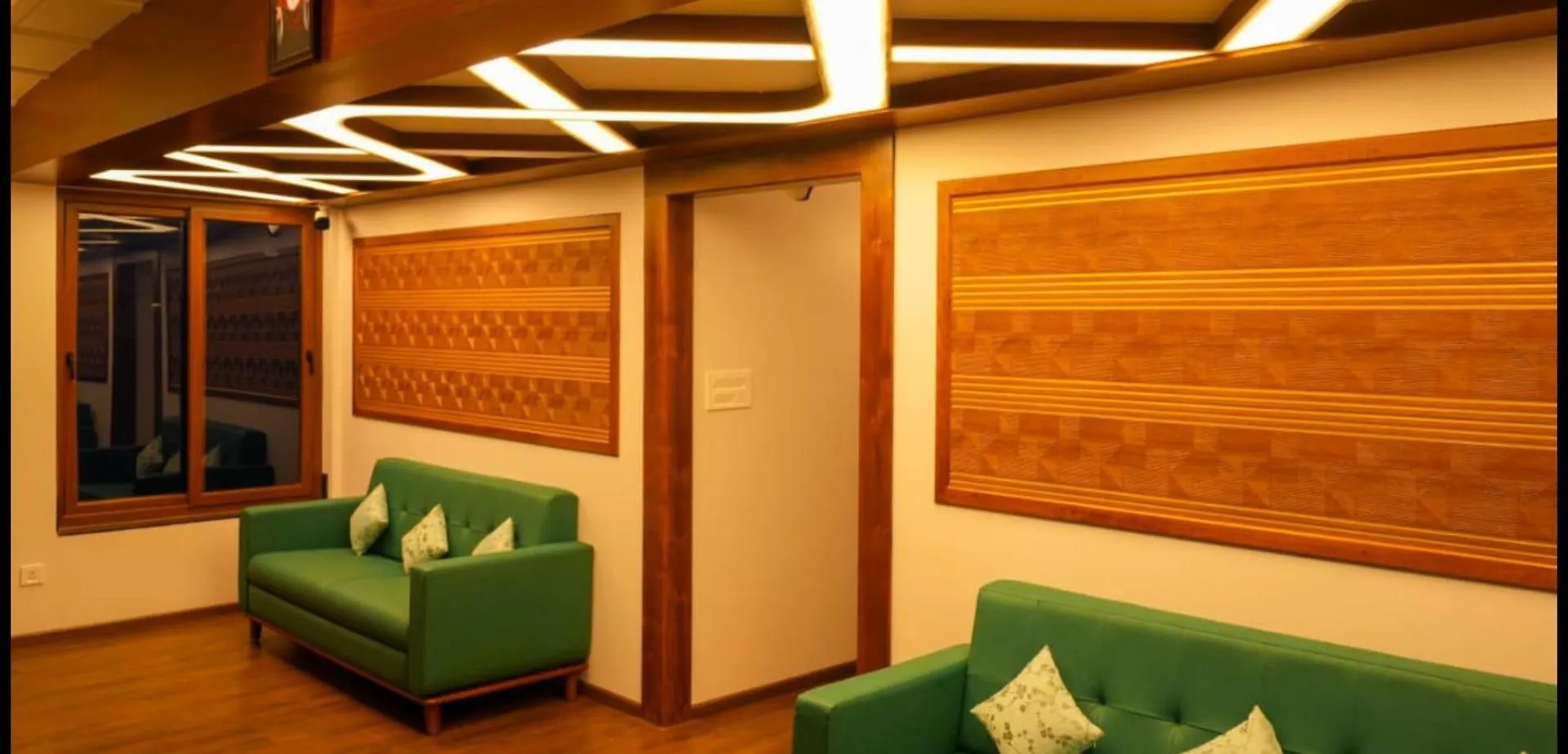 Marvelous Boathouse Hotel Alappuzha 3*,  India
