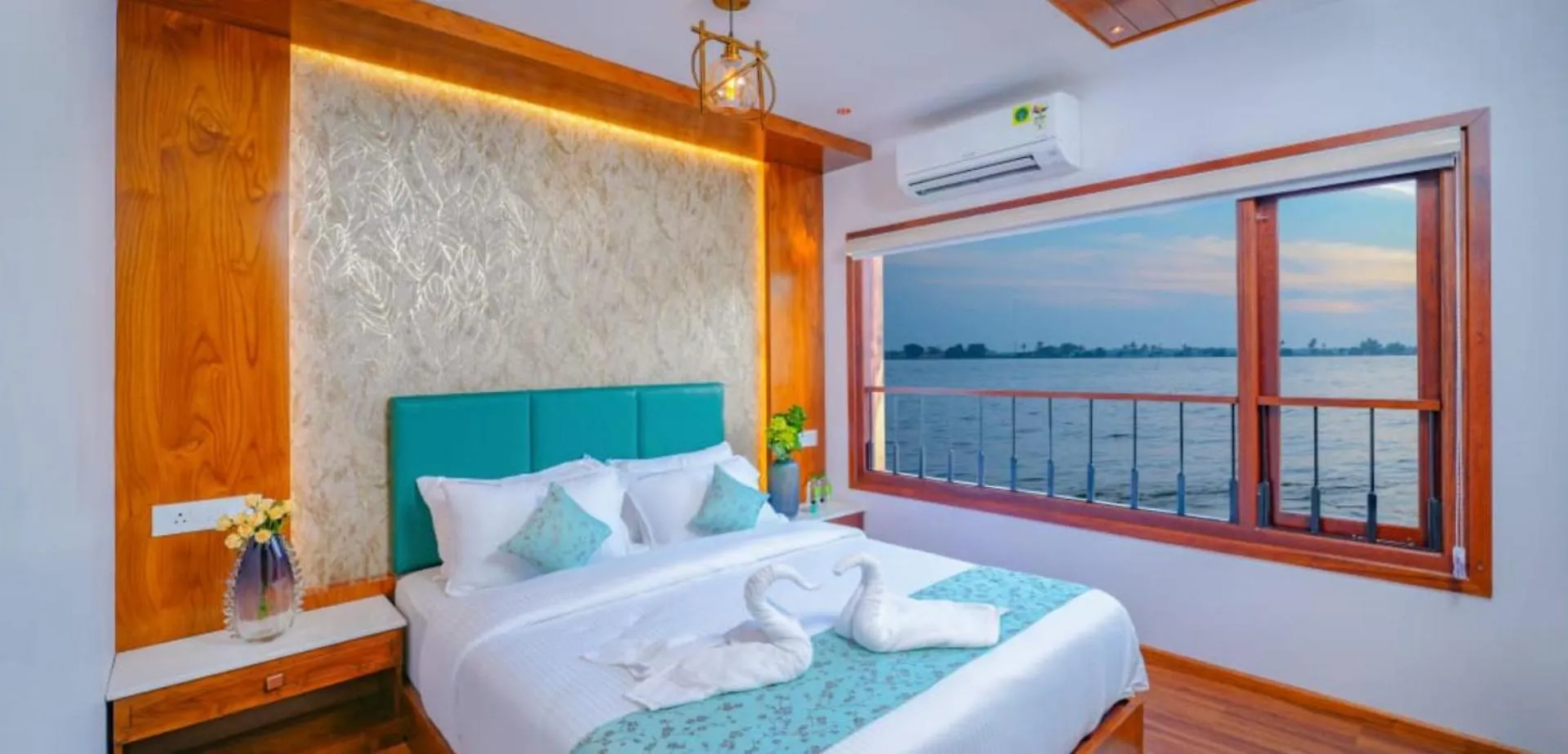 Marvelous Boathouse Hotel Alappuzha 3*,  India
