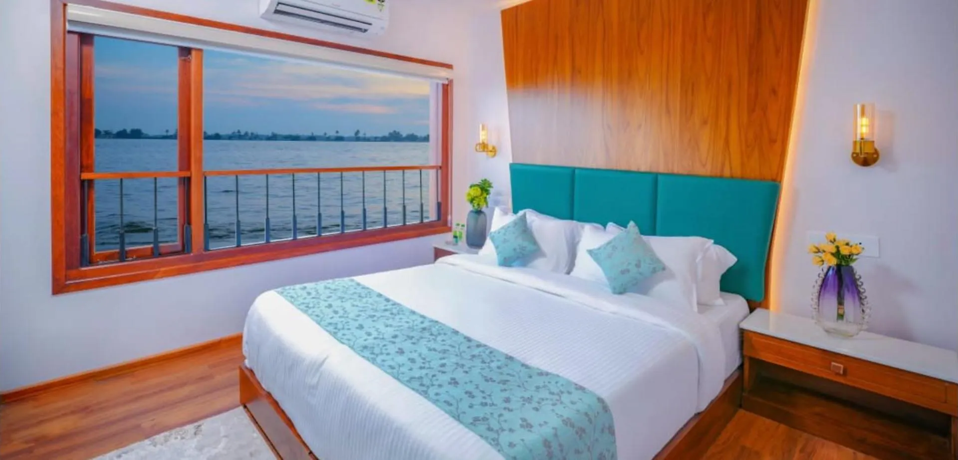 Marvelous Boathouse Hotel Alappuzha 3*,